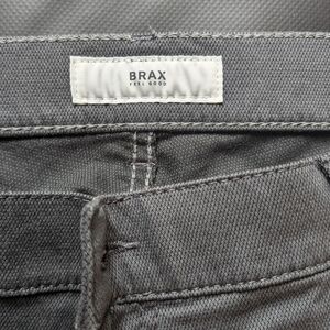 NWT's Brax jeans Men' grey 40 by 32 very soft, hi flex 48% cotton